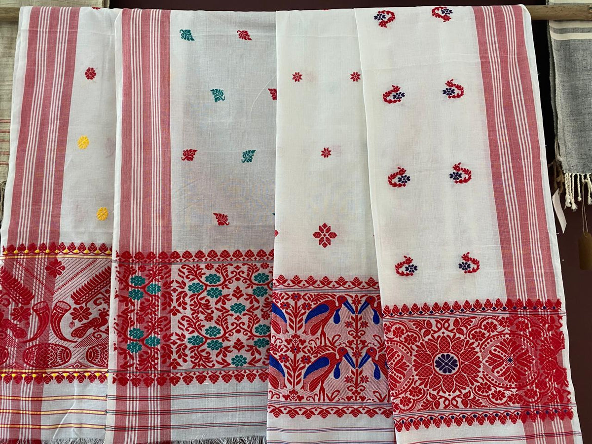 Assamese Phulam Gamosa — Moi Aru Muga Signature (GI Weave)